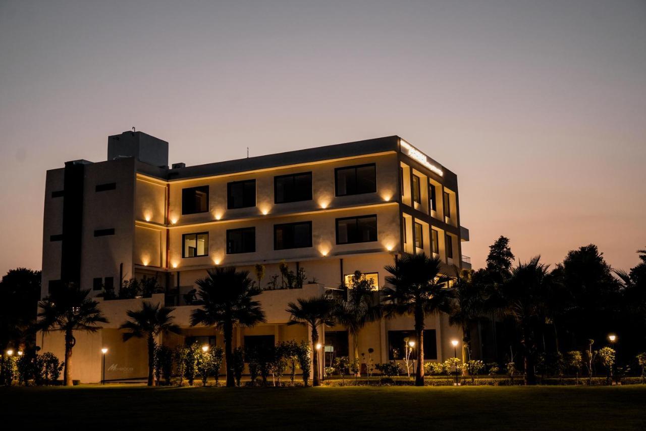 Pride Resort & Convention Center Ranakpur Near Ranakpur Dam Sādri Екстериор снимка